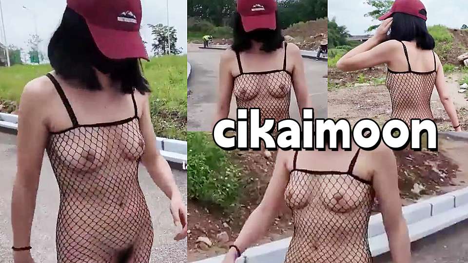 网红人气露出女神【cikaimoon】户外露出散步，渔网衣露三点勾搭农民工