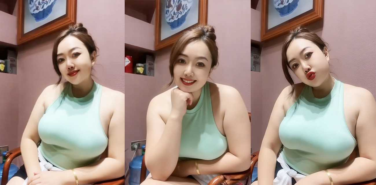 肉弹熟女网红【金惠芸】私定福利合集，吊钟巨乳猛揉狂甩，玩假屌吸吮猛插骚穴，情趣诱